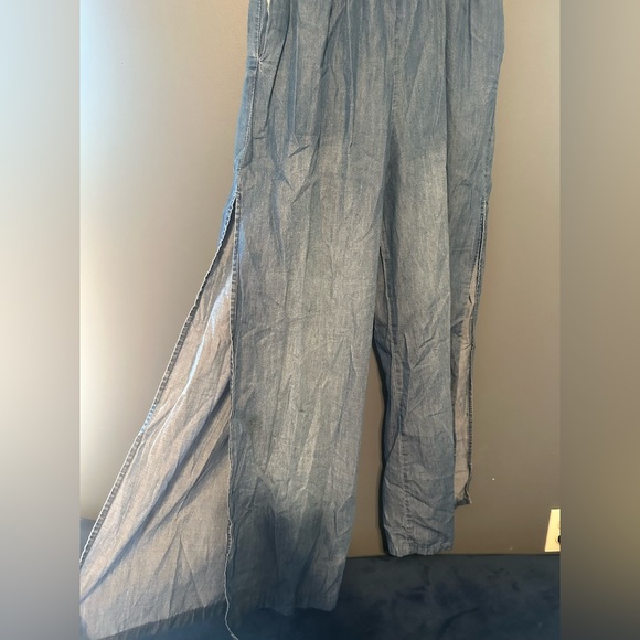 Jessica Simpson denim lightweight romper jumpsuit with slit size M medium - Picture 2 of 5